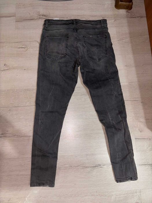 Blugi cu model  SLIM FIT