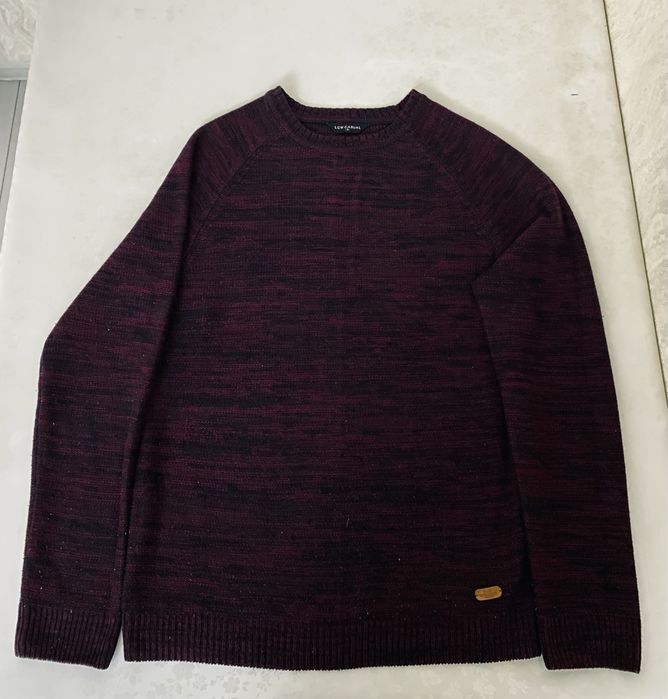 Продаю джинсы, рубашку и свитера!