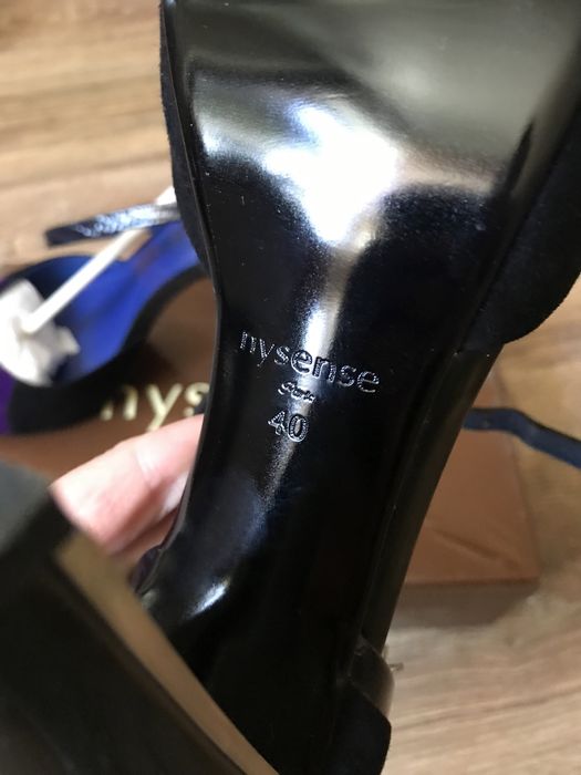 Продам туфли женские