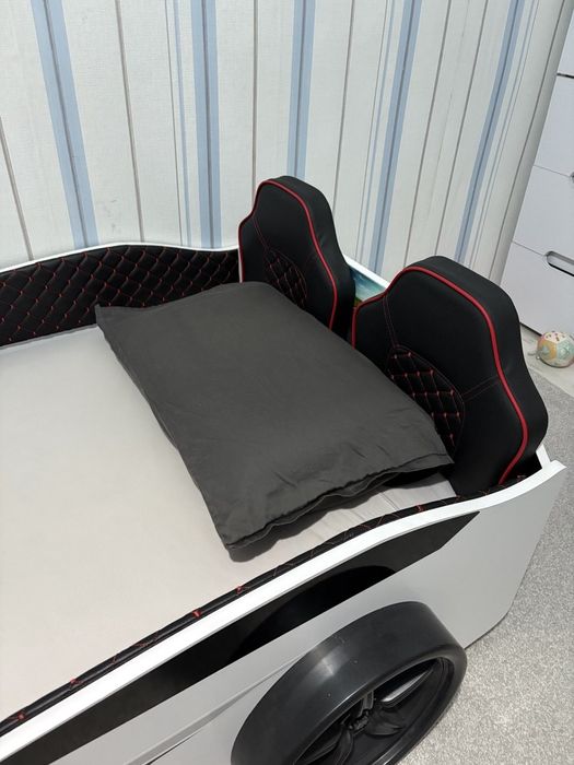 Детско легло - спортен автомобил