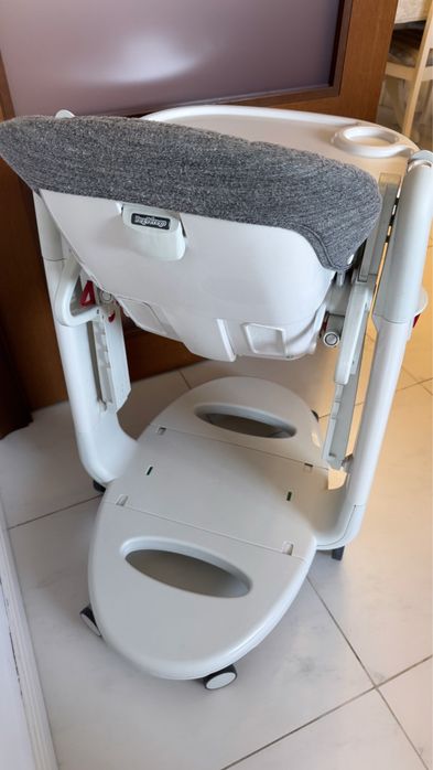 Стульчик-качеля для кормления Peg Perego Tatamia