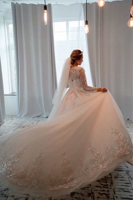 Продаю свадебное платье б/у