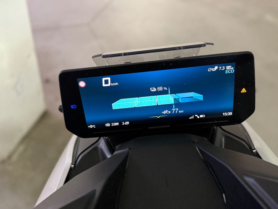 Scuter electric BMW CE04 2024 nou