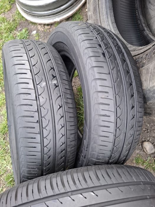 Vand 2 sau 4 anvelope 185 65 15 continetnal vara 2 yokohama