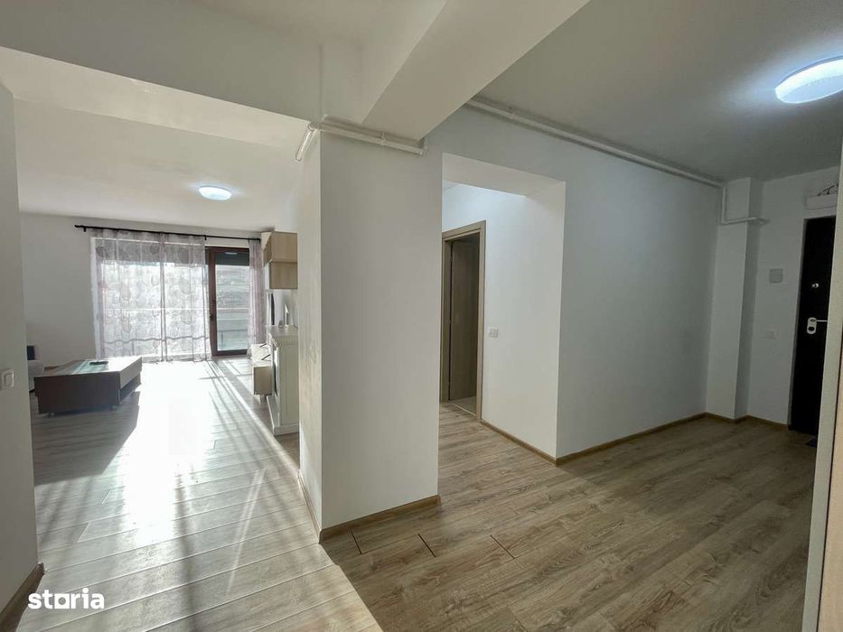 Apartament 132mp-Direct Proprietar-Deschidere lac+Piscina-3 camere