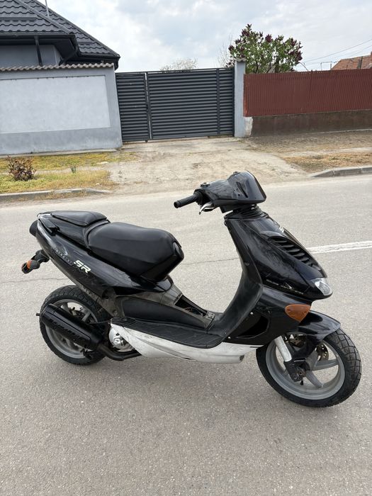 Scuter Aprilia SR 50cc minarelli , racire apa