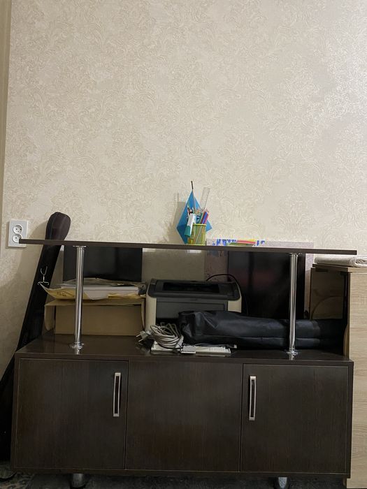 Продам тумбу для тв