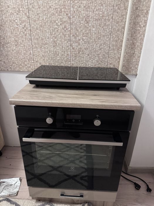 Cuptor electrolux si plita inductie