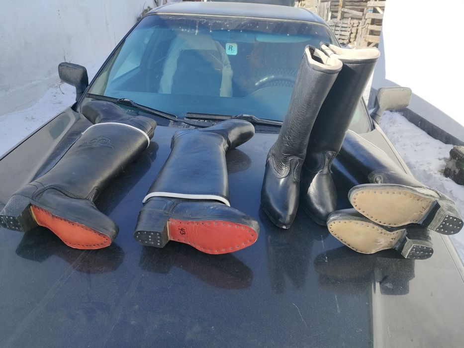 Продам новые сапоги кокпарские