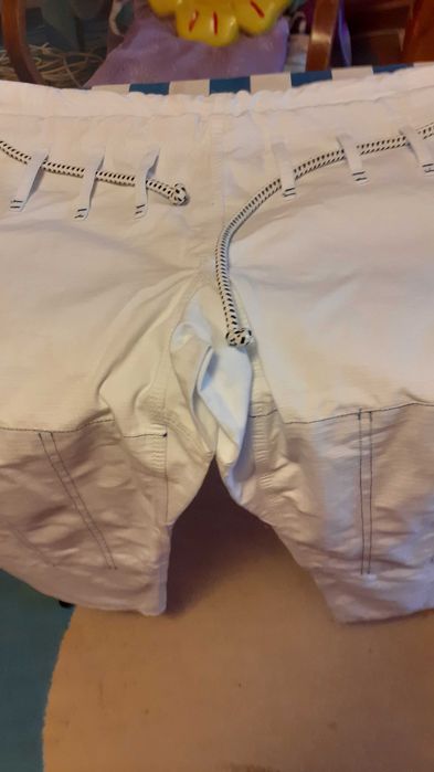 Pantaloni de vara Adidas  albi