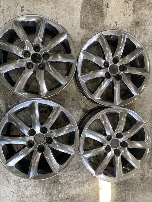 Диски R18 на Toyota (5*114.3)