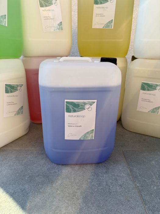 Vând produse de curățenie la bidon de 20 litri