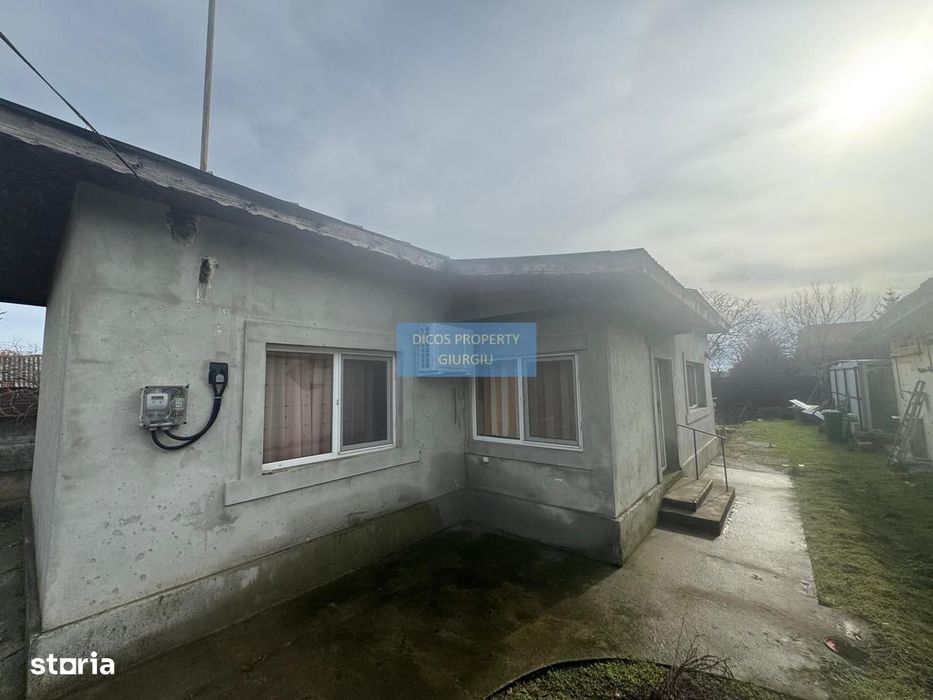 Casă de vânzare – Strada Mugurilor