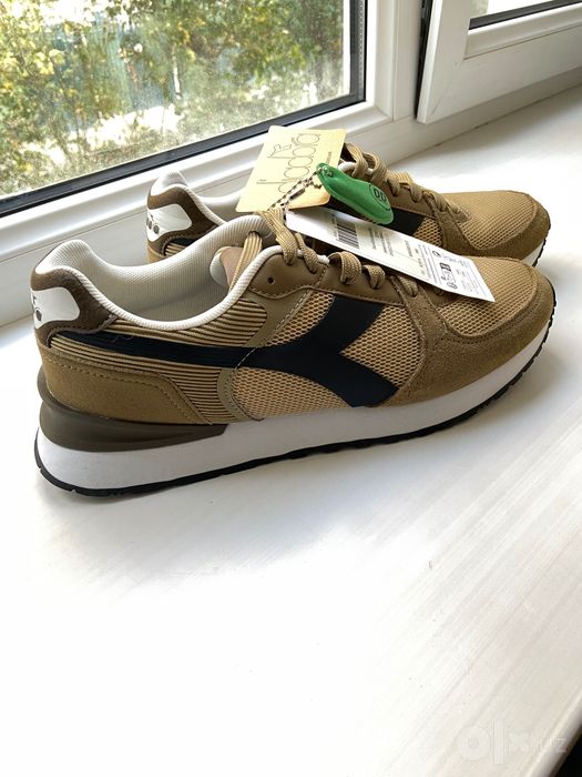Кроссовки "DIADORA" НОВЫЕ, размер 42,5-43.