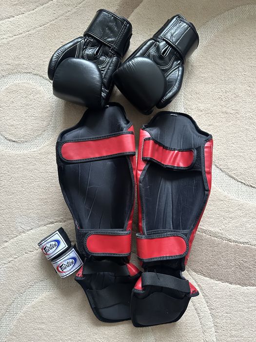 Echipament(tibiere, manusi, fașe) kickbox. Produse noi