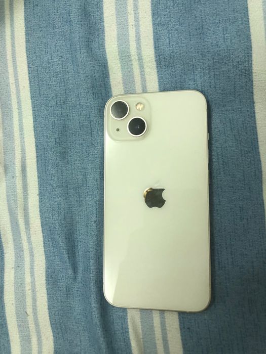 iPhone 13 в идеальном состоянии