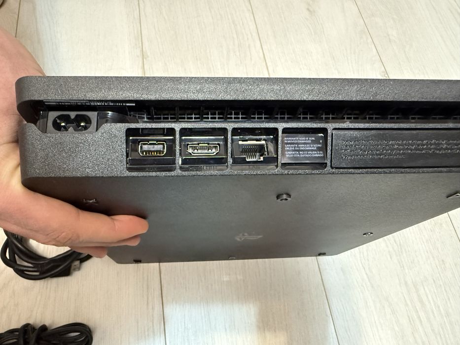 PlayStation 4  ,  1 TB, ~Modat~