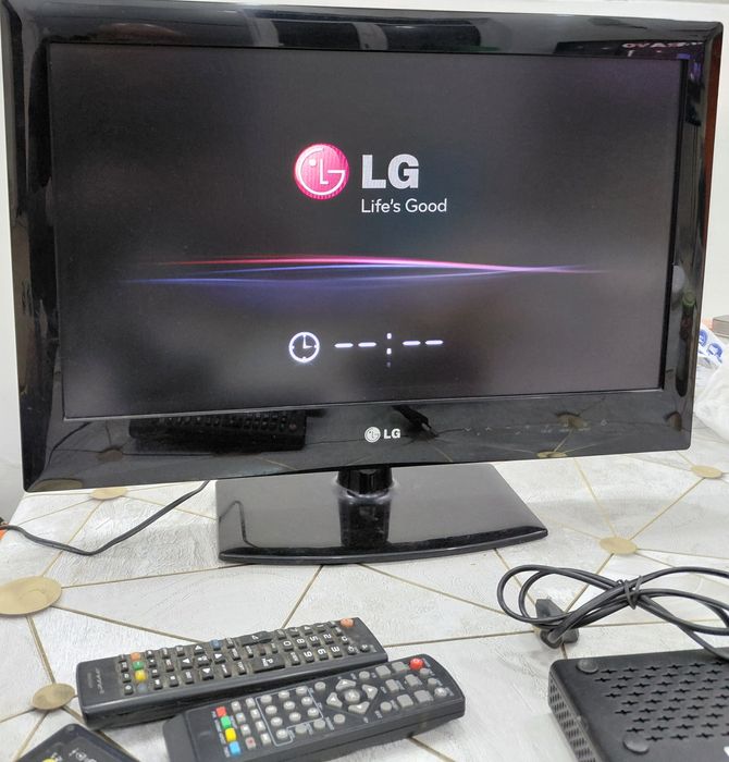 Телевизор LG 22 монитор