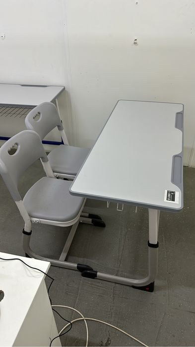 Школьная парта комплект