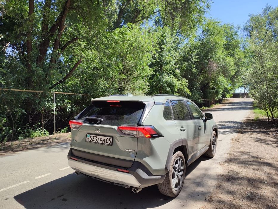 Продам Toyota Rav4 ADVENTURE 2022