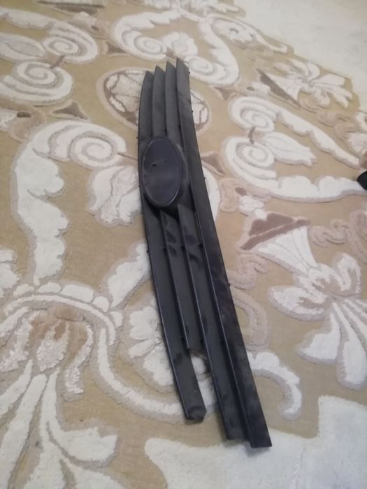 Решетка на приору передней