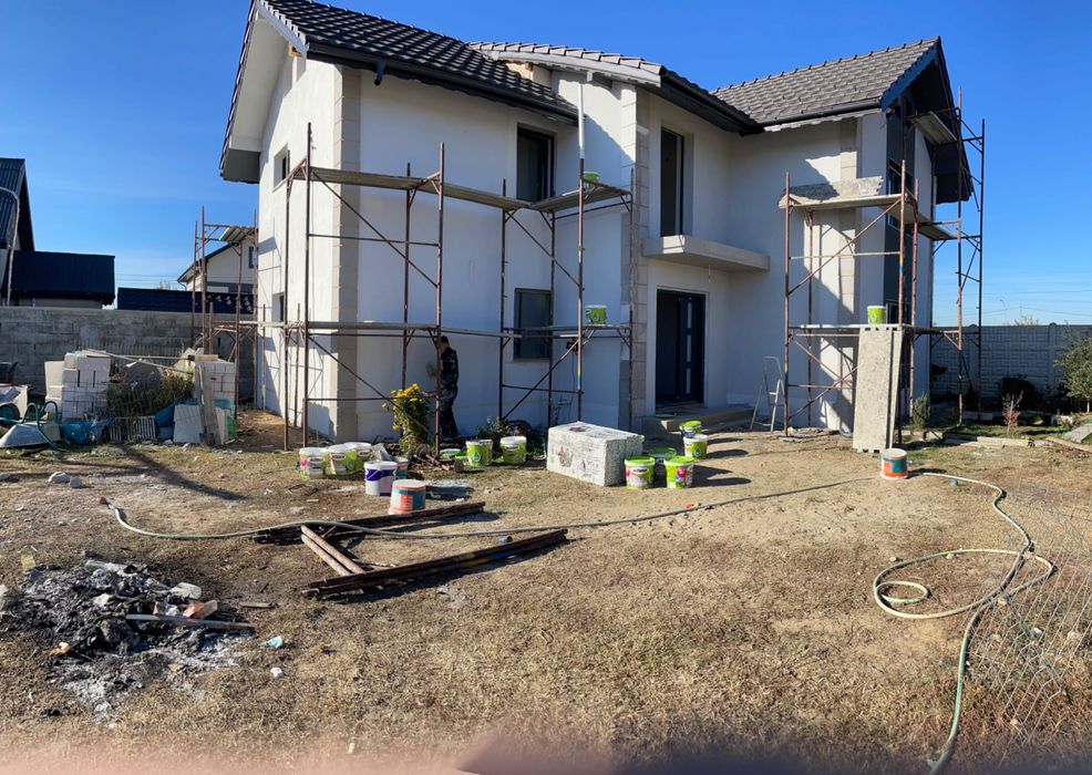 Echipa constructii / interioare exterioare