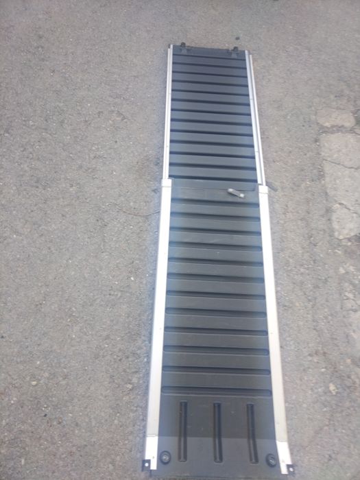 Сгъваема рампа за кучета и други големи домашни любимци
ИДЕАЛНО ЗА СТА