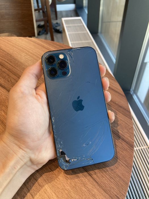 Продам iphone 12 pro
