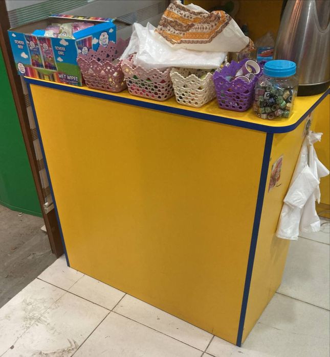 Detskiy magazin uchun mebella