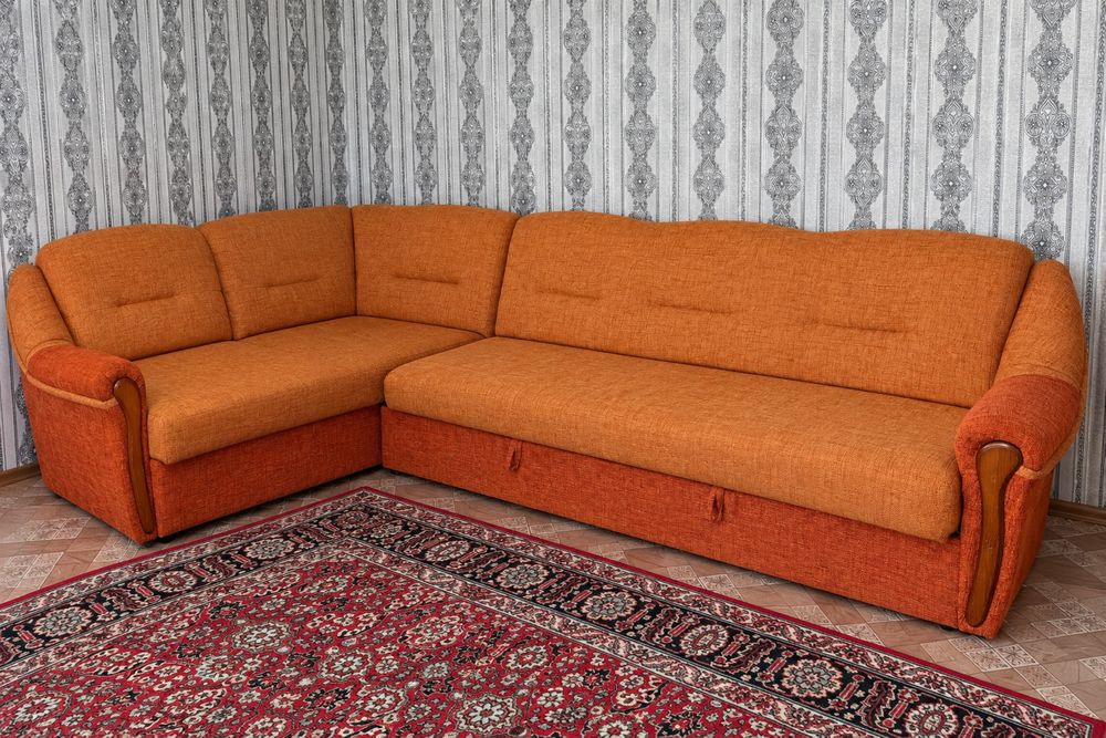 Продам угловой диван в хорошем состоянии