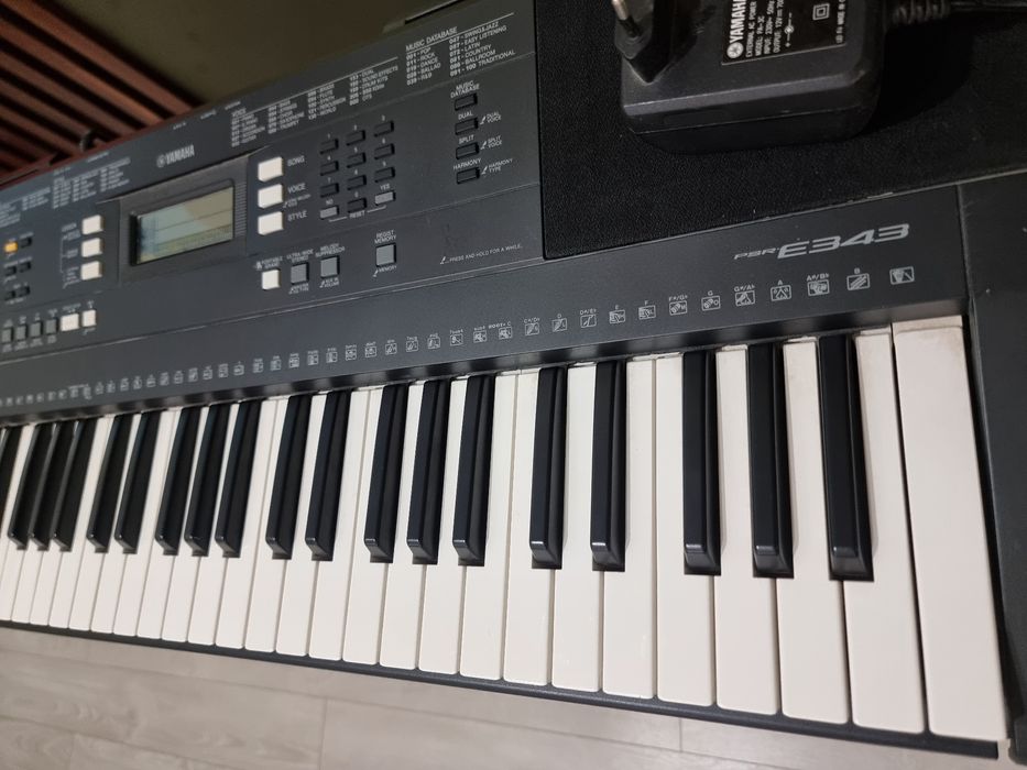 Синтезатор Yamaha