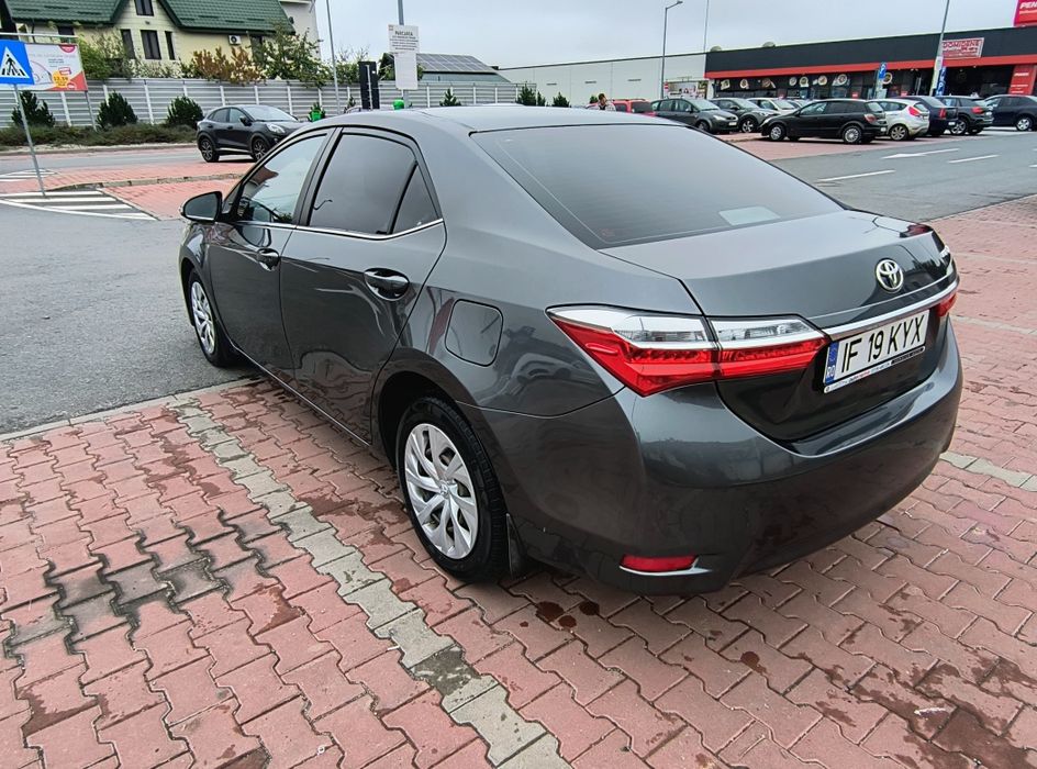 TOYOTA Corolla 2018 — imagine 2