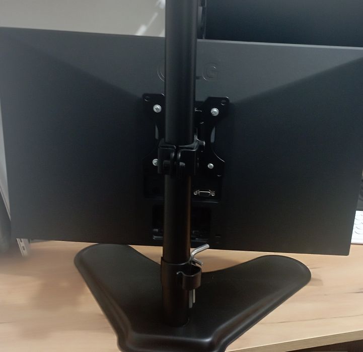 Монитор LG 22 дюйма