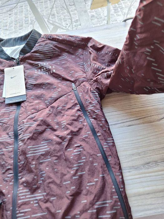 Ново двулицево преходно яке NIKE