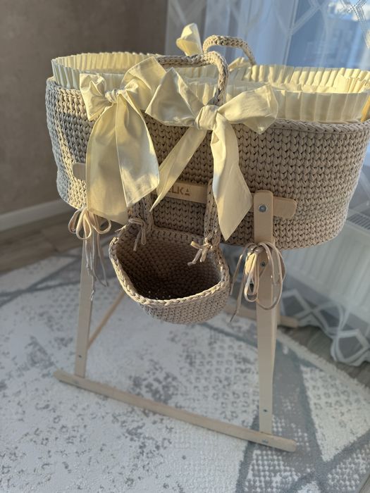 Люлька для новорожденных с подставкой