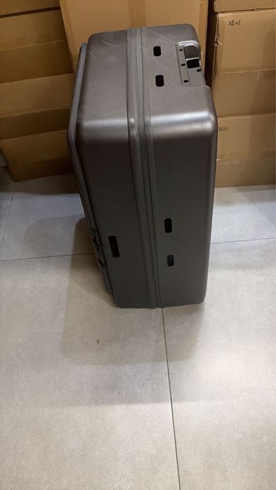 Чемодан корпус 120л
