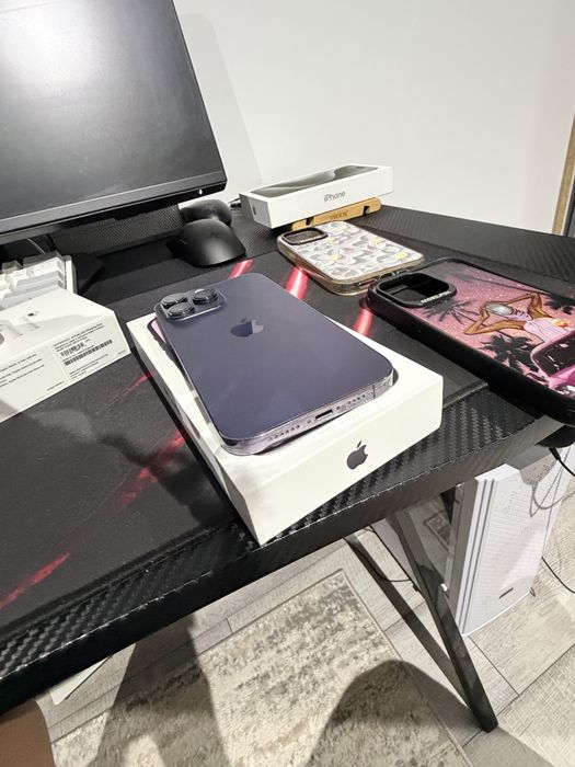 iPhone 14 Pro Max 256GB Deep Purple (USA)– Unlocked – eSIM + accesorii