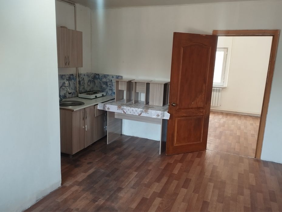 Квартира 2 комнаты в частном секторе под тип общяги