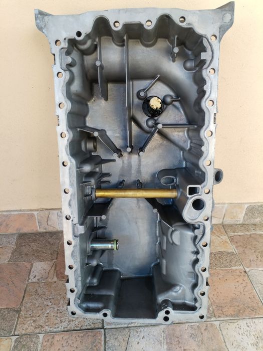 Baie ulei Volvo motor 2.4 cod d5244t15
