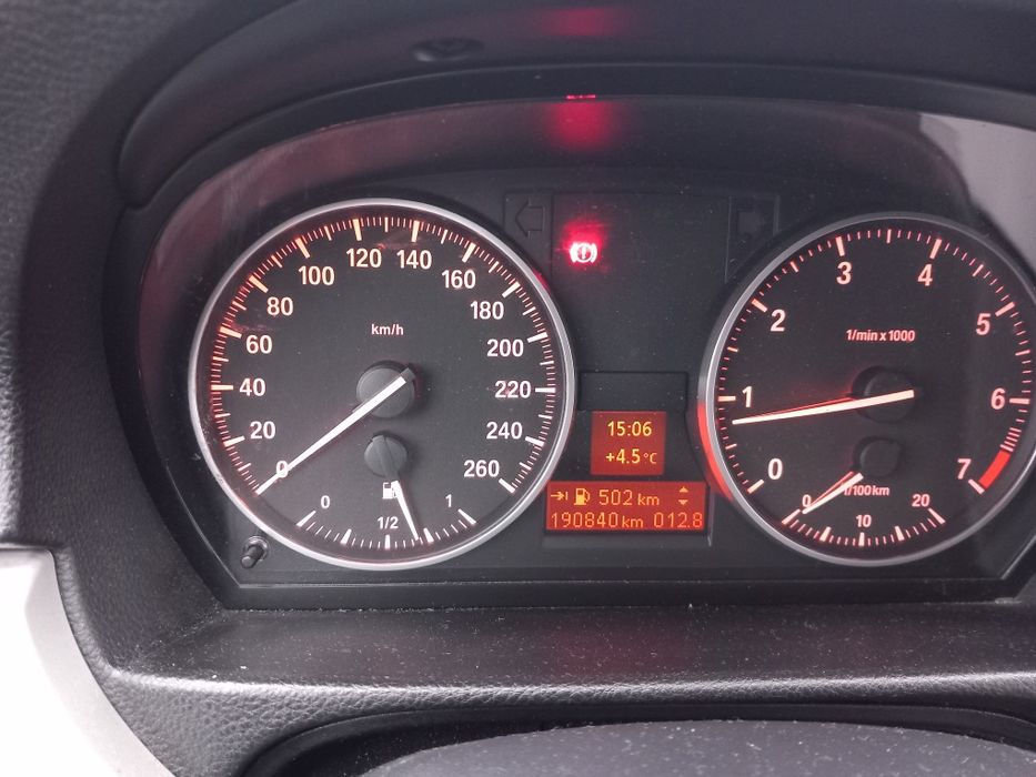 Bmw e 90  / benzina// 2010