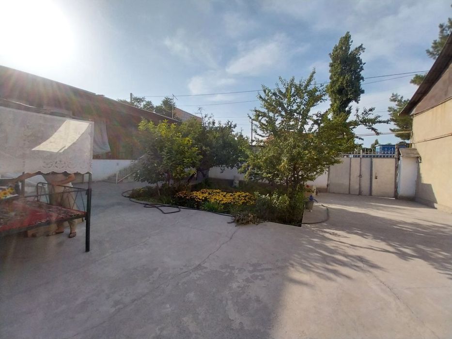 6 соту 6 хона 2 хол 1 та санузел