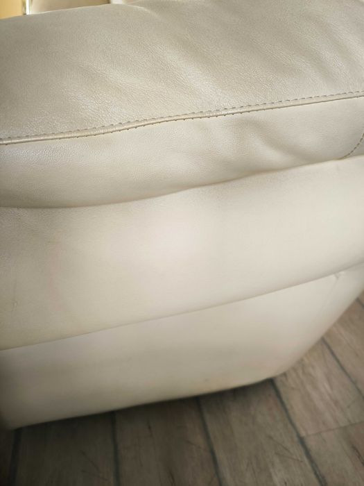 Два дивана. Кожена холова гарнитура