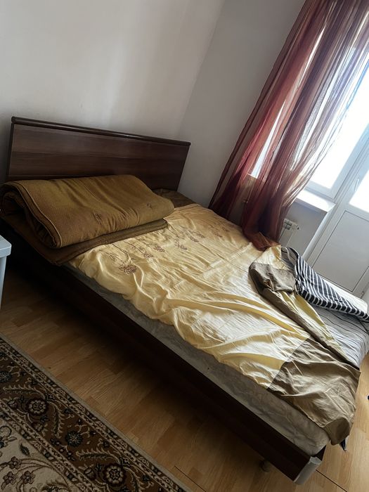 Продам кровать .
