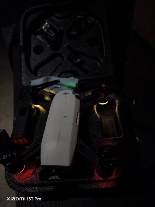 DJI Spark ORIGINAL – 2 baterii + accesorii complete