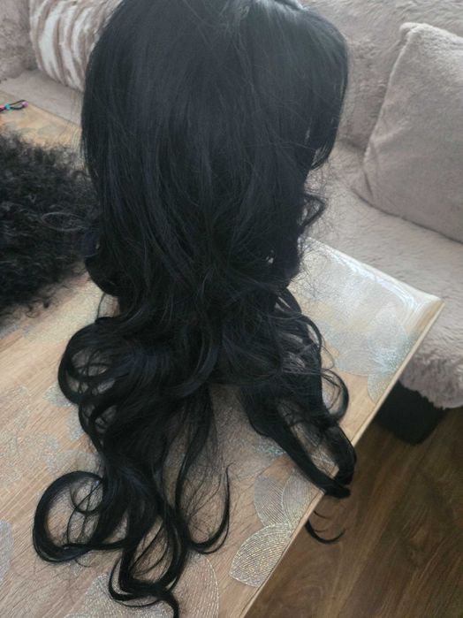 Перуки по  60 евро намалена 50 евро