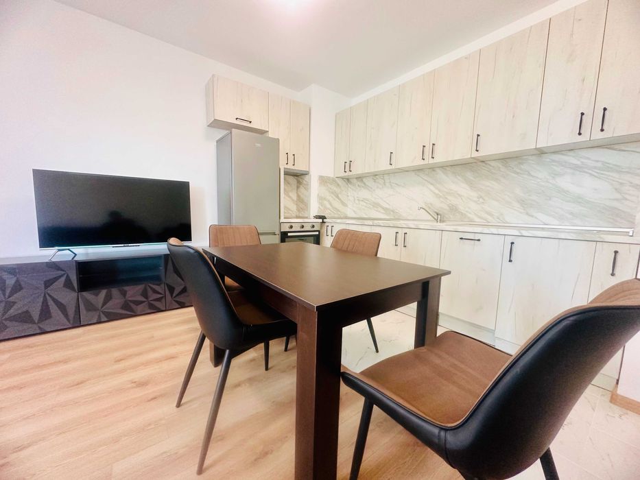 Дава се под наем Двустаен апартамент в Варна, Трошево - 65 кв.м за 561 € - Снимка #1