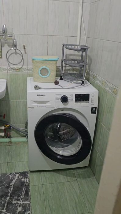 2/1/2 метро Космонавтов
