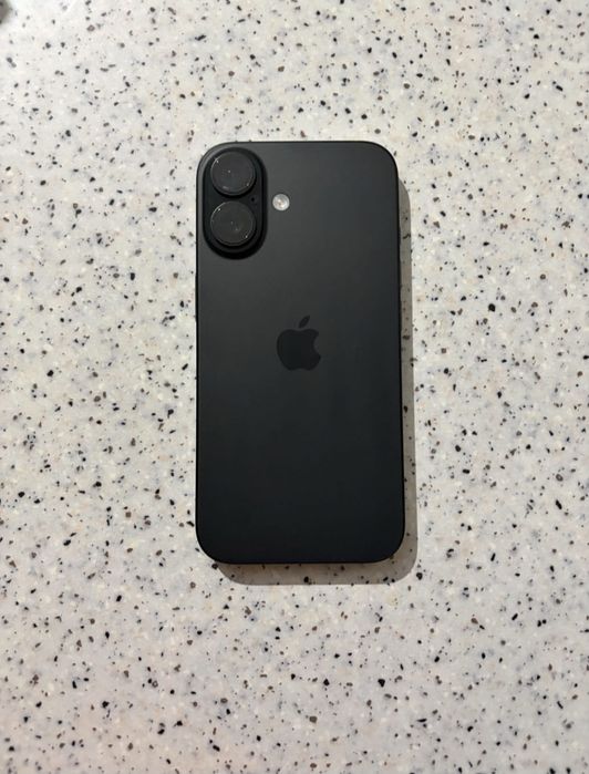 Продам айфон 16 128Gb