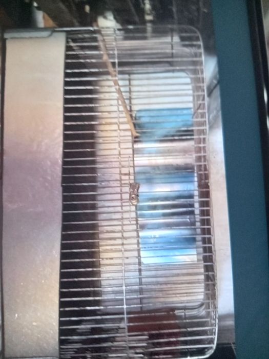 Продам клетки для птиц