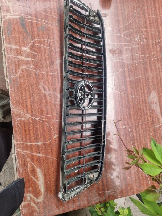 Решетка радиатора